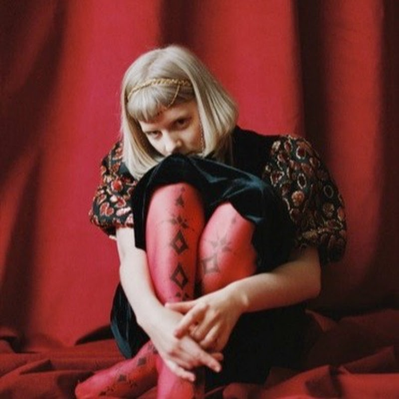 Photo de la chaîne de AURORA - Topic