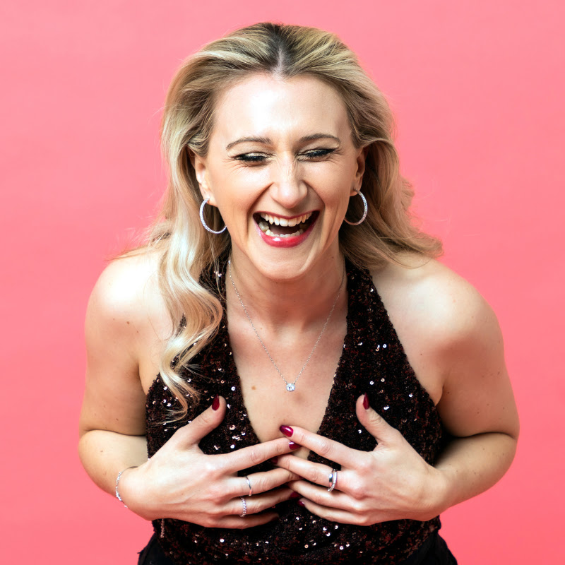 Photo de la chaîne de Elena Gabrielle