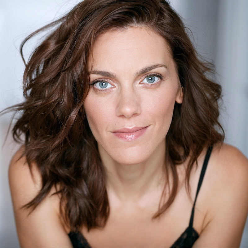 Photo de la chaîne de ANAÏS DELVA