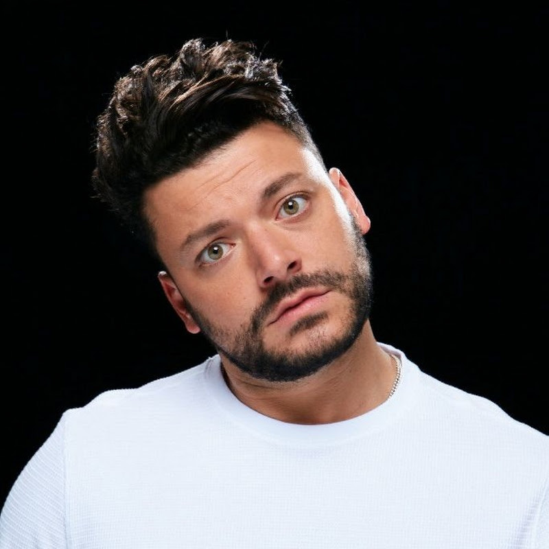 Photo de la chaîne de Kev Adams