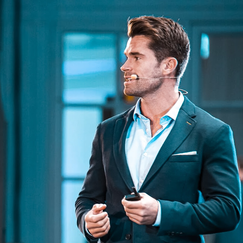 Photo de la chaîne de Carolin Arthaud Immobilier