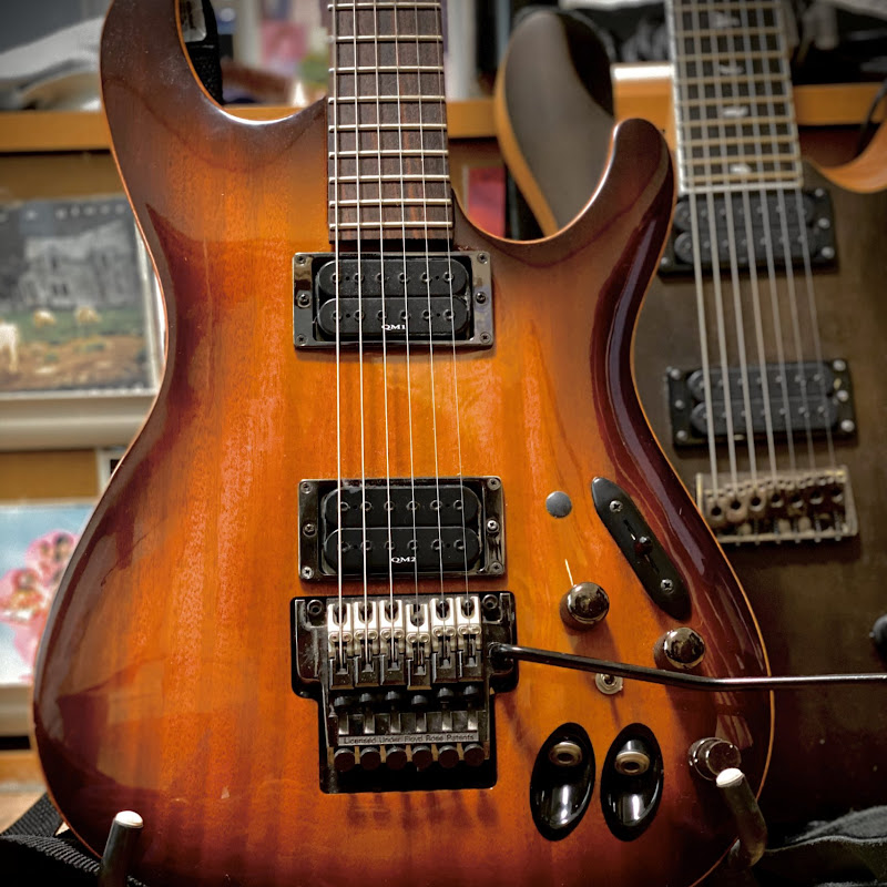 Photo de la chaîne de Legend-K-guitar